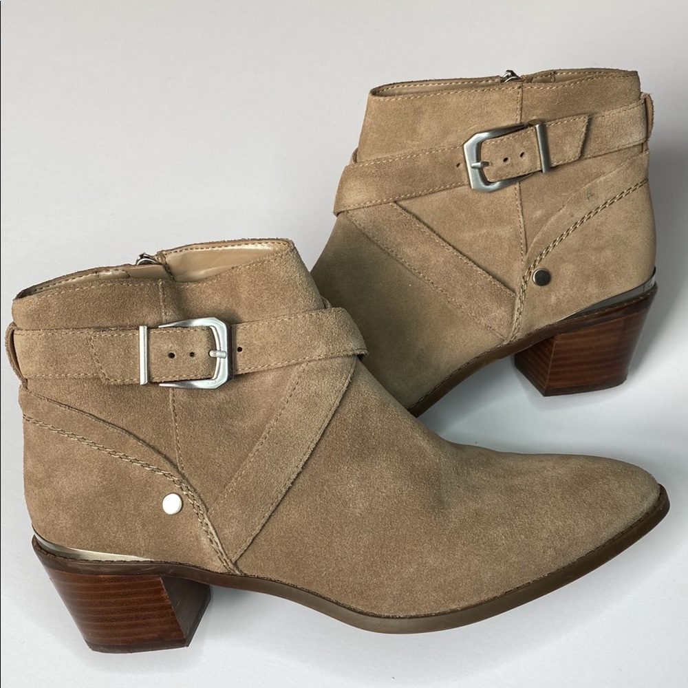 ESSEX LANE Boots